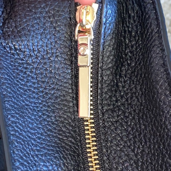 Classic Black Leather Kate Spade Tote Bag - Picture 6 of 14